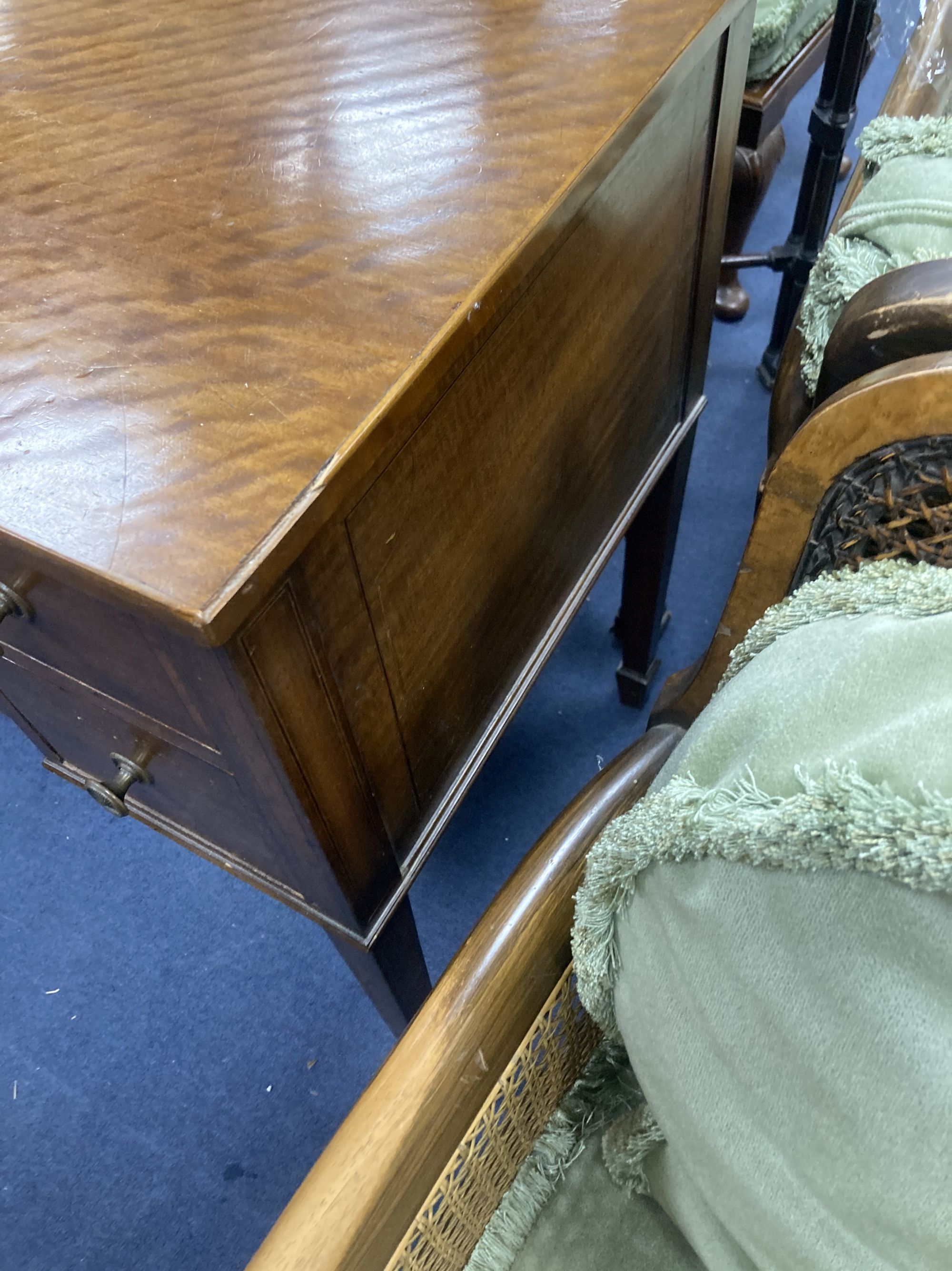 An Edwardian inlaid mahogany writing table, width 90cm, depth 50cm, height 76cm